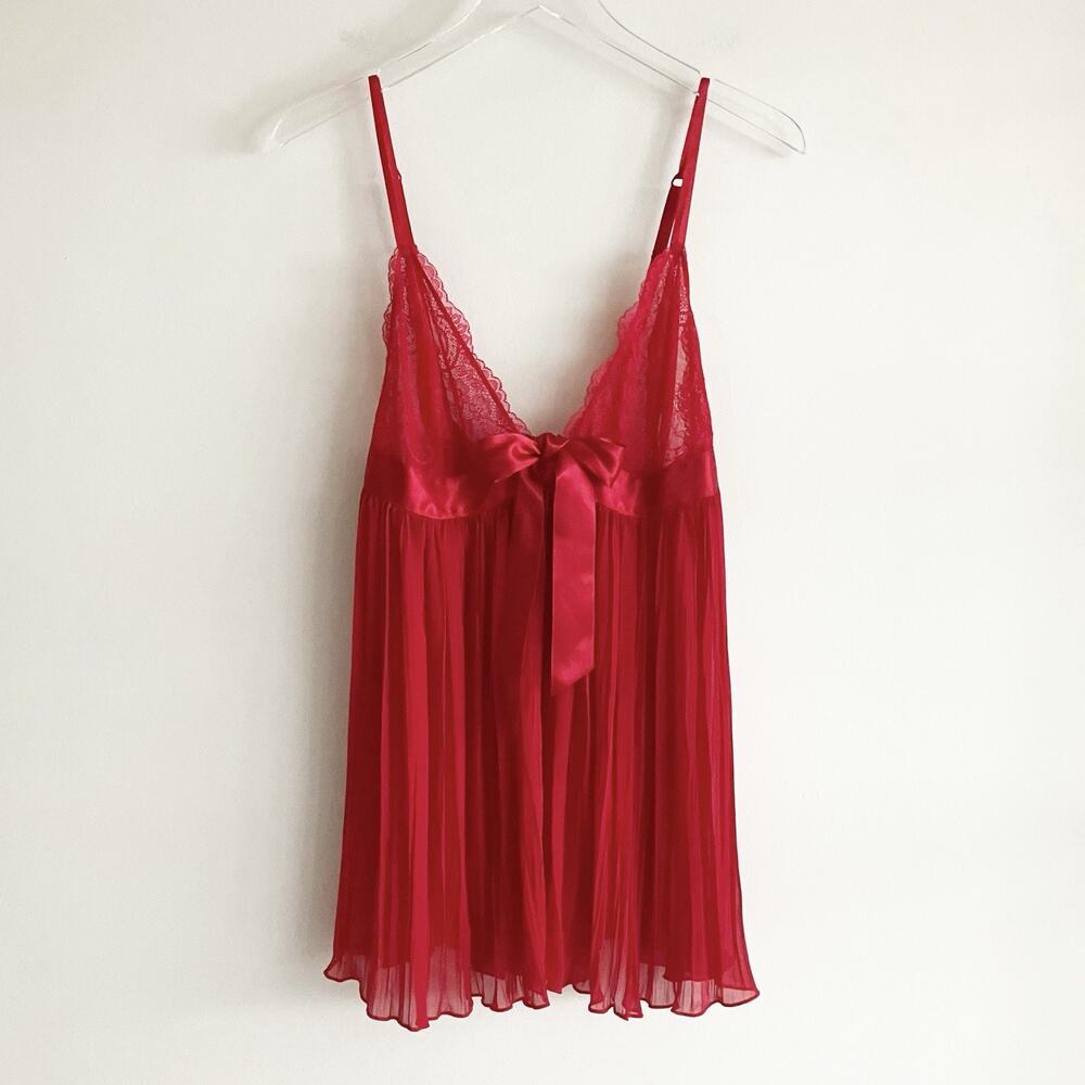Victorias Secret Womens Size XL Babydoll Lingerie Negligee Red Lace Pleated